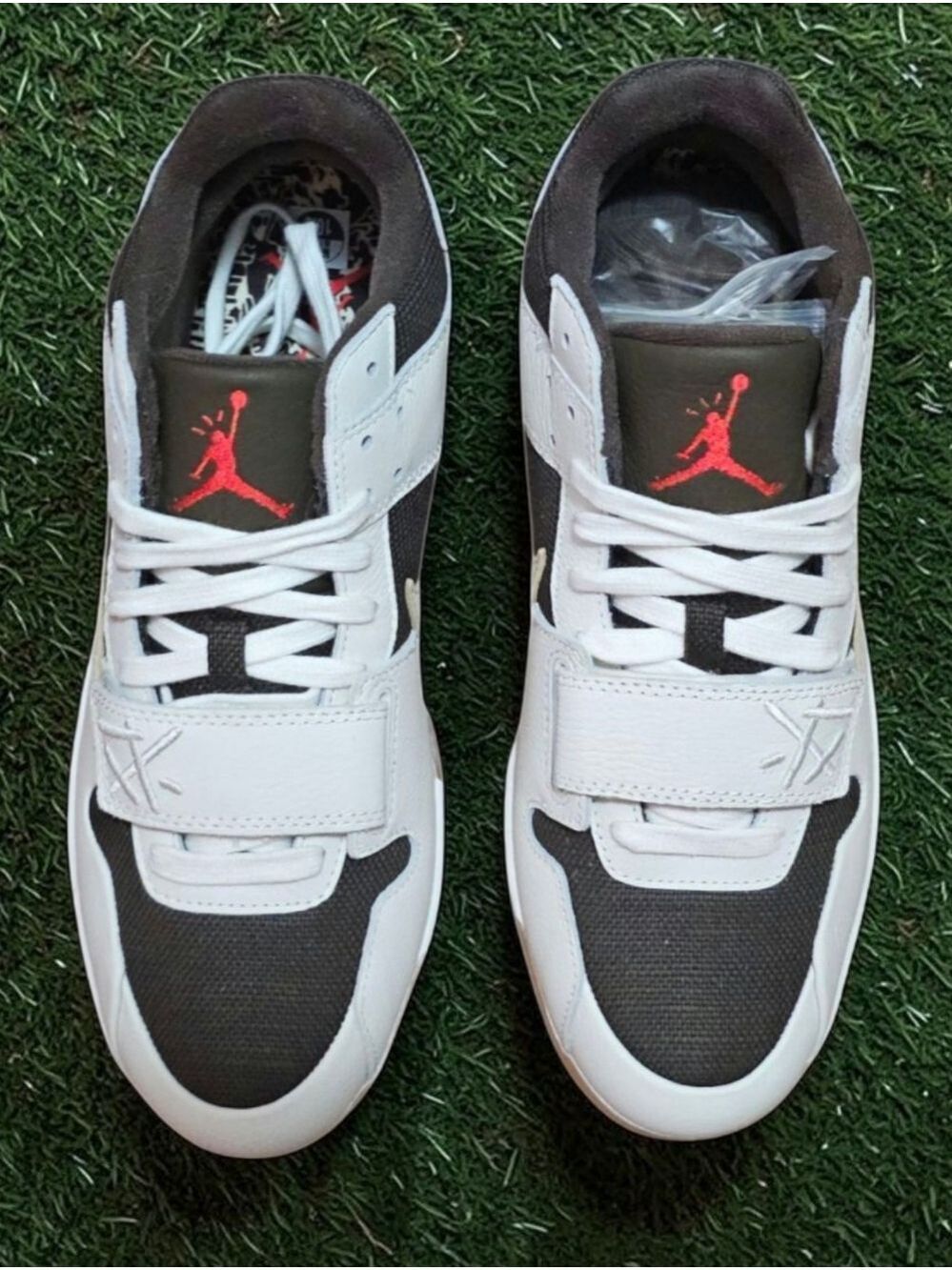 Travis Scott Jumpman Jack TR Sail Size 10.5 - Picture 4 of 6